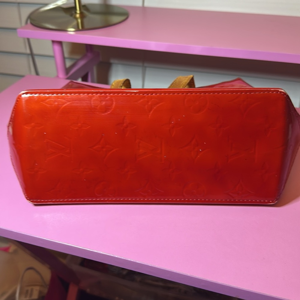 Authentic Louis Vuitton Vernis Red Reade PM M91088  Hand Bag NS020525 - Picture 14 of 16
